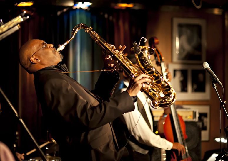 История джазовой музыки и ее преимущества в культурном развитии