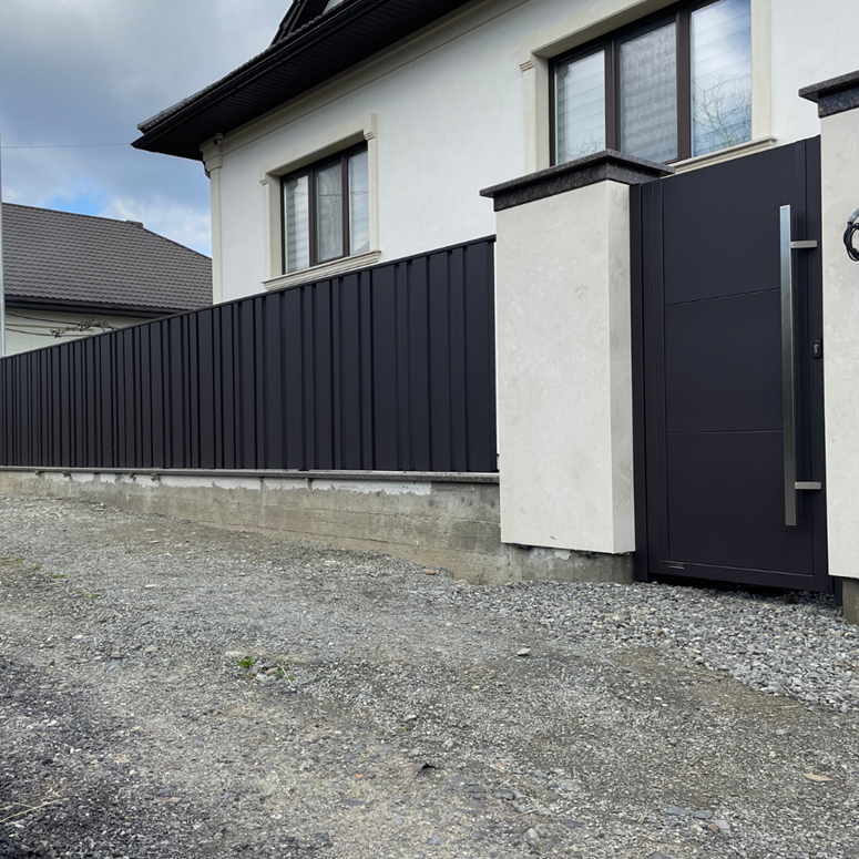 Калитка для приватного будинку: як обрати надійний та стильний вхід