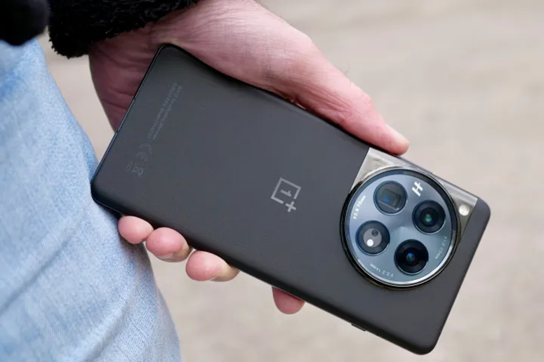 Обзор смартфона OnePlus 13: преимущества и характеристики нового флагманского устройства