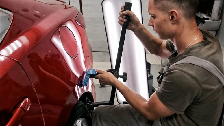 Удаление вмятин на автомобилях без покраски по технологии PDR